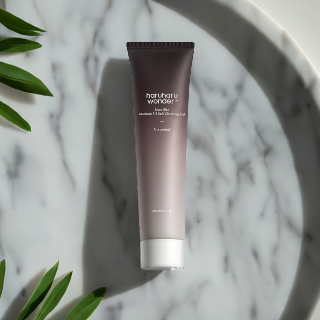 HARU HARU WONDER Black Rice Moisture 5.5 Soft Cleansing Gel